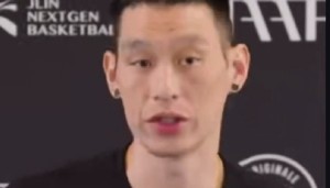 v体育-书豪谈如何在板凳席帮助球队：看到队友表现挣扎时 我会鼓励他们