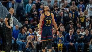 奥拉迪波：库里完全改变了篮球 我认为他是有史以来的最佳球员