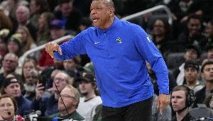 雄鹿本季的关键是？老里：健康 我们已在一些方面证明能赢任何人